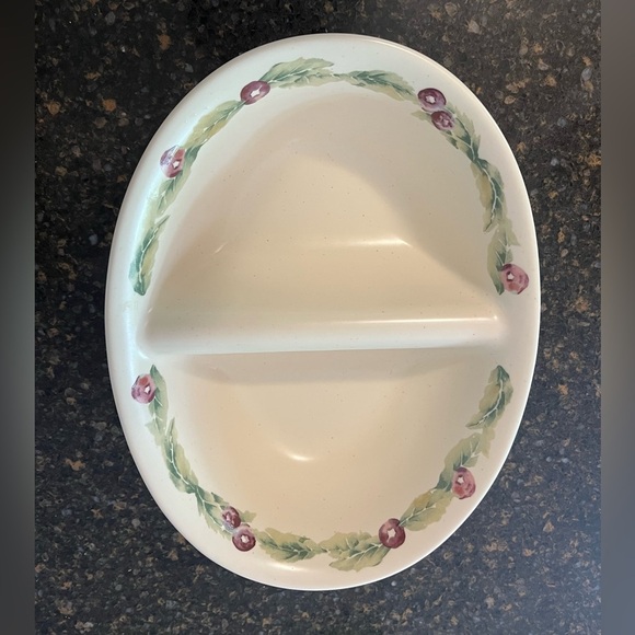 Jamberry by Pfaltzgraff 10” Oval Divided Vegetable Bowl Lg. Serving Dish D/2006 - Picture 8 of 8